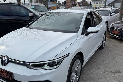 VW Golf 131.300 km 18.850 &euro; München 81243
