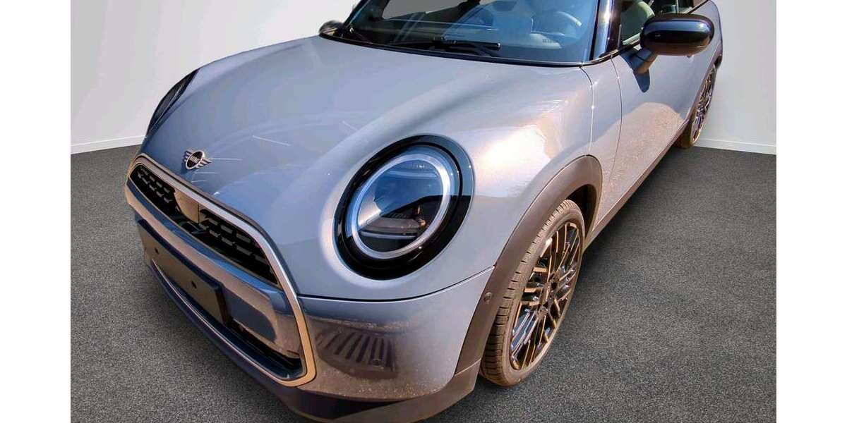 Mini Cooper C Cabrio 2.908 km 35.299 &euro; München 80788
