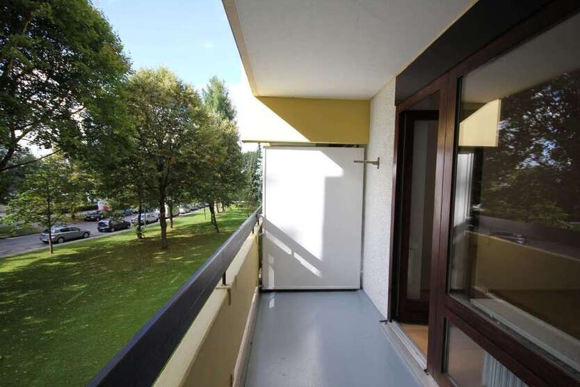 Wohnung zum Mieten in Germering 600 € 32.5 m²