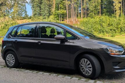 VW Golf Sportsvan 107.000 km 11.100 &euro; Germering 82110