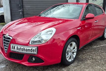 Alfa Romeo Giulietta 142.789 km 5.990 &euro; München 80809