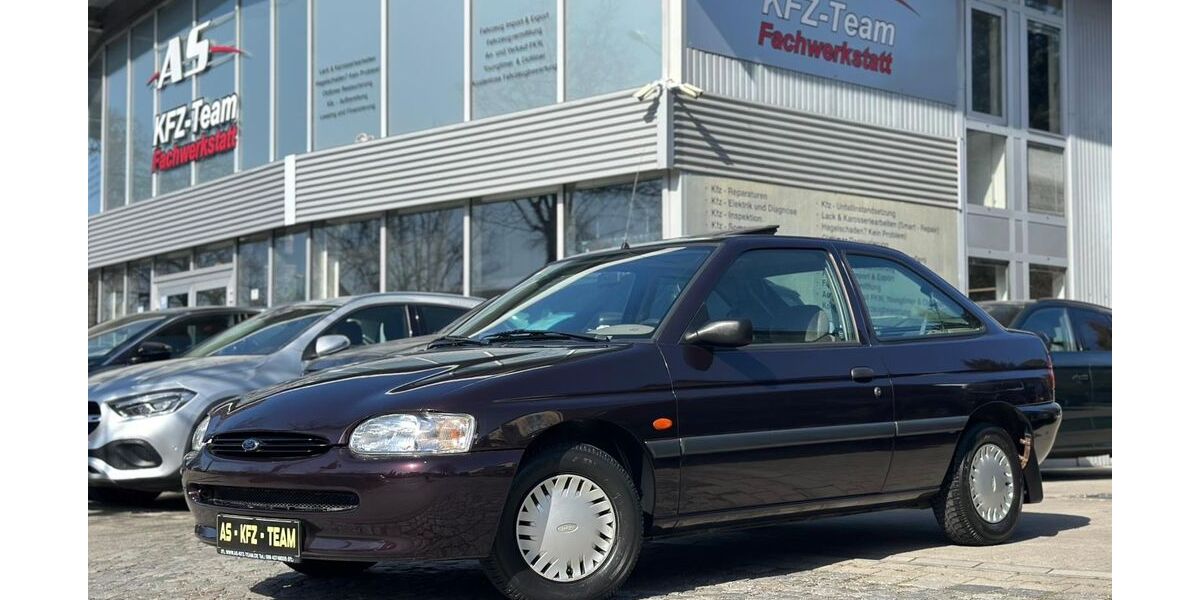 Ford Escort 17.906 km 5.980 &euro; München - Trudering 81827