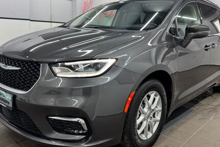 Chrysler Pacifica 55.785 km 31.480 € München 81243