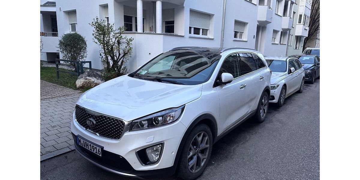 Kia Sorento 136.000 km 19.200 € München 80339