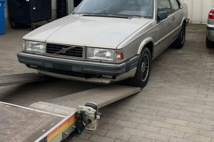 Volvo 780 149.344 km 3.800 &euro; Unterhaching 82008