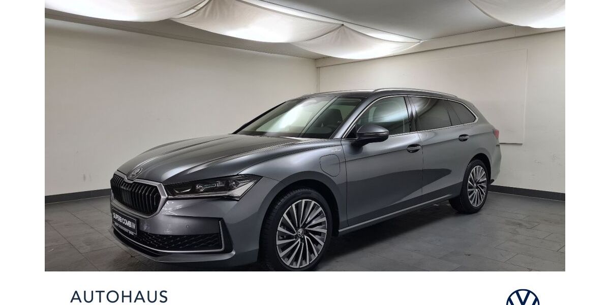 Skoda Superb 18.000 km 46.999 &euro; Ebersberg bei München 85560
