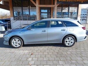 Kia Ceed SW / ceed SW CEED SW 1.5T 140 DCT7 VIS KOMF+ 15.787 km 23.490 € Höhenkirchen-Siegertsbrun 85635