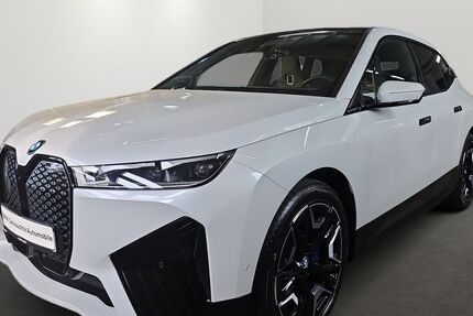 BMW iX 38.024 km 52.990 &euro; München 80687