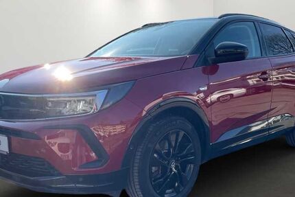 Opel Grandland (X) 60.120 km 26.900 &euro; München 81673