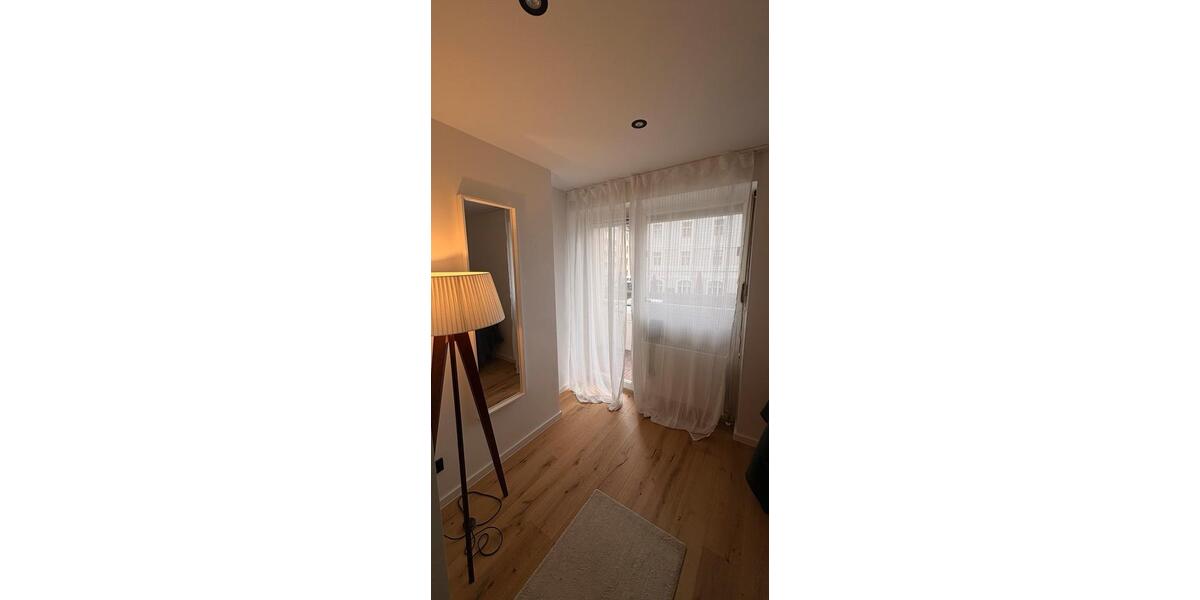 Etagenwohnung München Neuhausen-Nymphenburg - 1 Zimmer, 12 m&sup2;, 860&euro; | Angebot:25804174