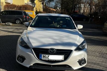 Mazda 3 105.000 km 9.999 &euro; München 81377