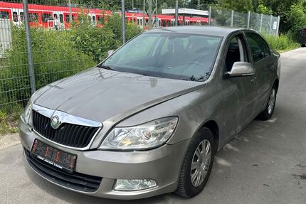 Skoda Octavia 218.087 km 2.999 &euro; München 81929