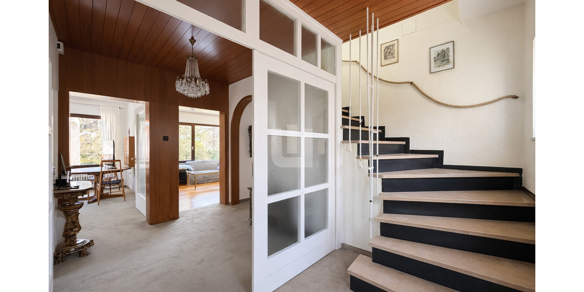 WINDISCH IMMOBILIEN – sanierungsbedürftiges Einfamilienhaus in Gröbenzell in ruhiger, zentraler Lage - Einfamilienhaus Gröbenzell | Angebot:26065692