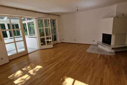 Haus zum Mieten in München 2.490 € 125 m²
