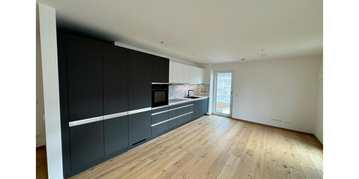 NEUBAU: NÄHE ALTSTADT DACHAU MIT EXKLUSIVER AUSSTATTUNG UND EBK 3 zimmer