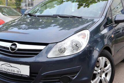 Opel Corsa 119.738 km 1.990 &euro; München 81243