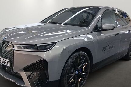 BMW iX 34.900 km 72.980 € München 81827