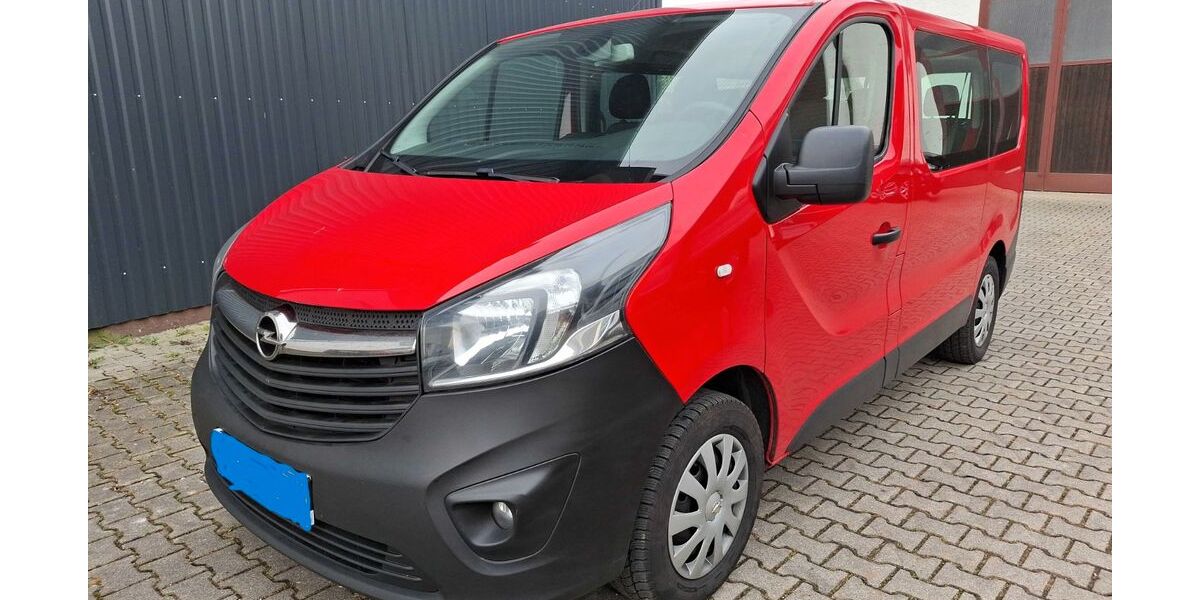 Opel Vivaro 187.635 km 11.500 € München 81829