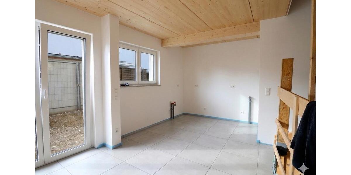 Reihenhaus München Allach-Untermenzing - 4 Zimmer, 130 m&sup2;, 3.100&euro; | Angebot:26317367