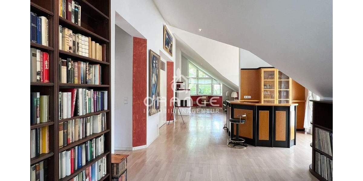 *** Wohnen wie im Loft - aussergewöhnliche Dachgeschosswohnung mit Hobbyraum in Waldtrudering *** 3 zimmer