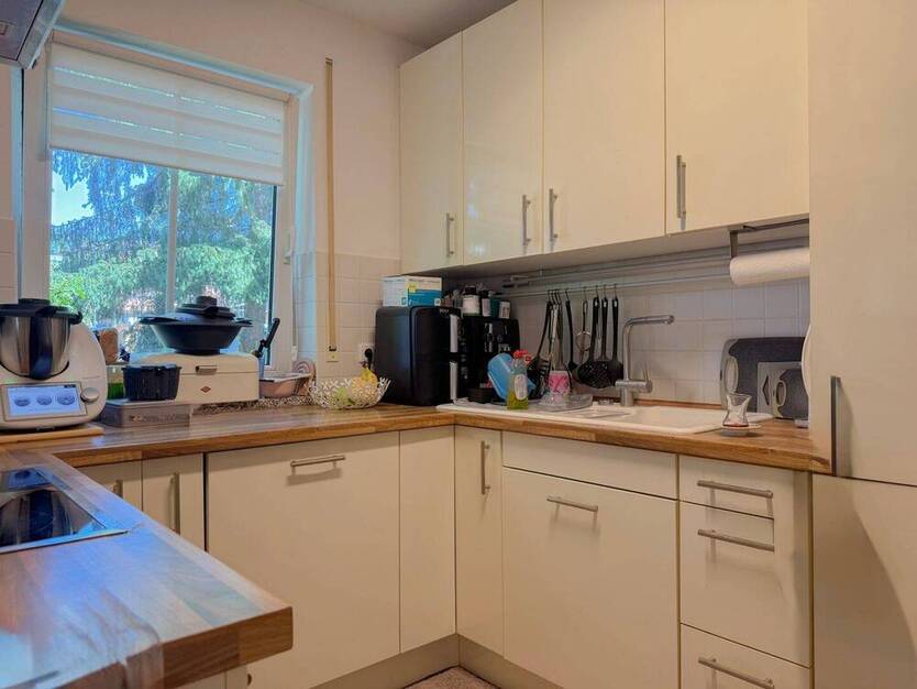 *** schöne 4-Zimmer-GartenWohnung in ruhiger und idyllischer Lage in Aubing mit Stellplatz ***