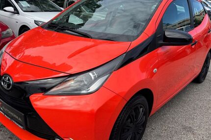 Toyota Aygo (X) 32.100 km 8.900 &euro; München 81243