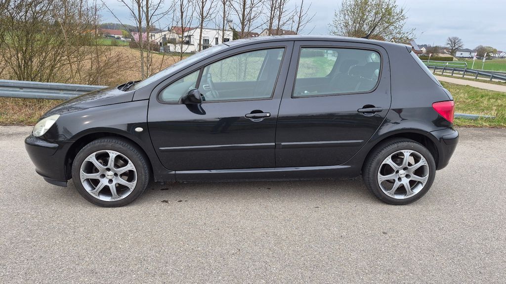 Peugeot 307 181.500 km 1.650 &euro; Wiedenzhausen 85259