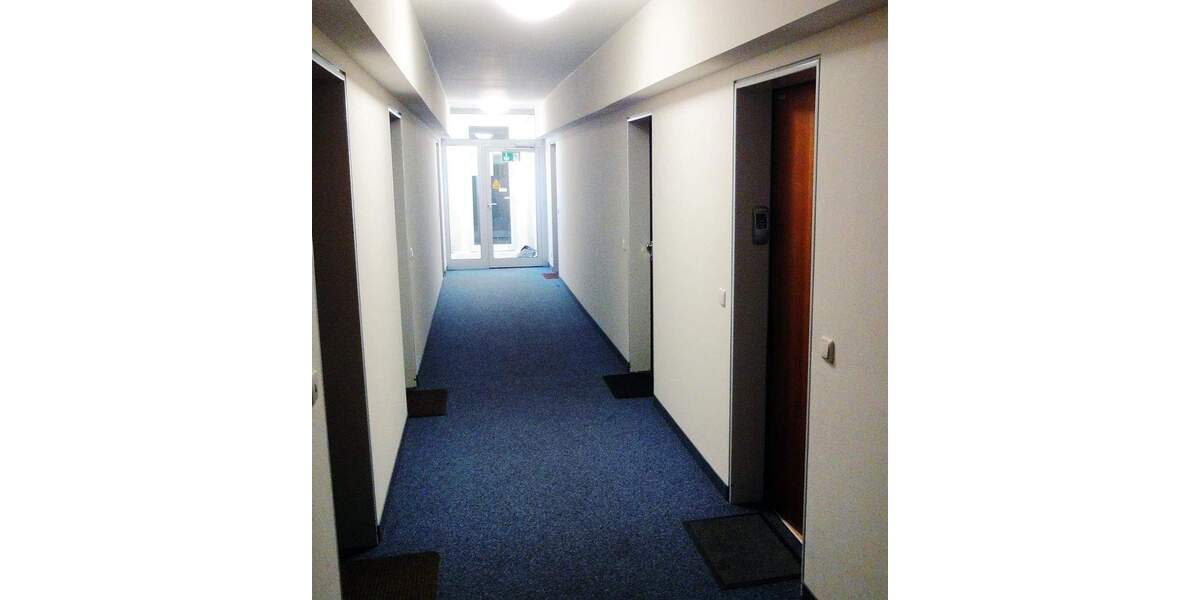 Mit dem Lift ins Einkaufszentrum: mietfreies Apartment, Stellplatz, Inventar, provisionsfrei 1 zimmer