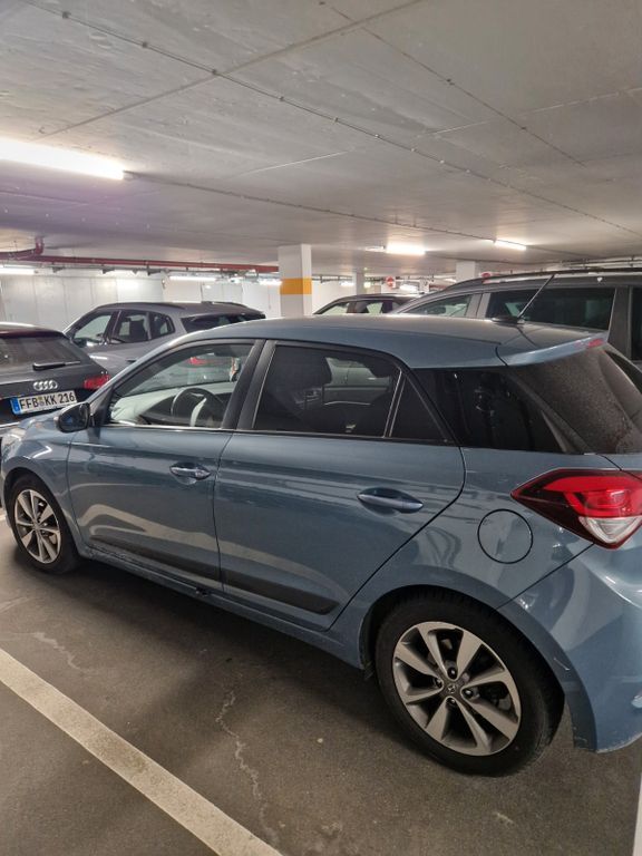 Hyundai i20 105.000 km 8.000 € Fuerstenfeldbruck 82256