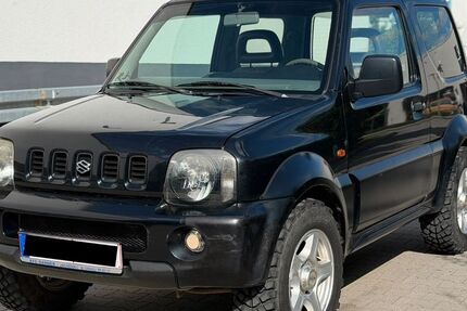 Suzuki Jimny 151.000 km 2.980 &euro; München 81829