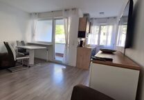 Ruhige, Zentrale 1-Zimmer Erdgeschoßwohnung mit Balkon in Schwabing