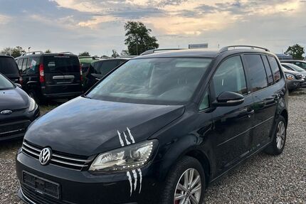 VW Touran 204.000 km 2.999 &euro; München 81829