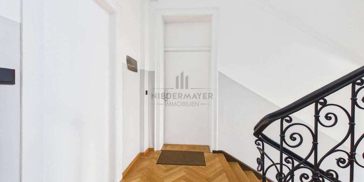 Etagenwohnung München Neuhausen-Nymphenburg - 4 Zimmer, 125 m&sup2;, 3.374&euro; | Angebot:26972712