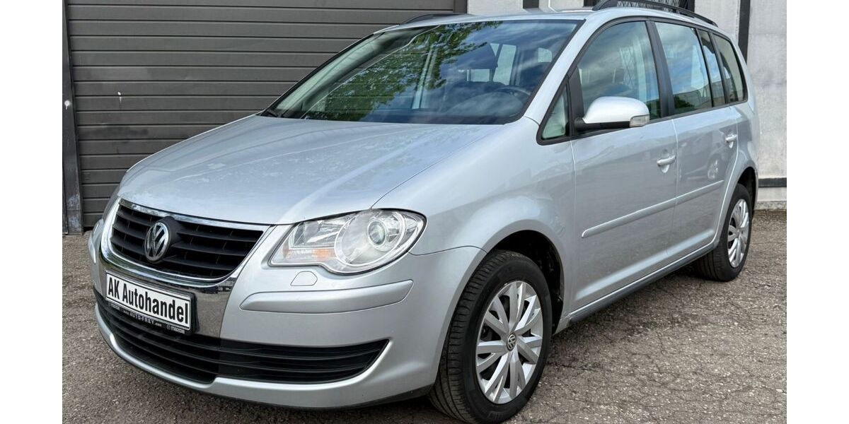 VW Touran 219.906 km 2.490 &euro; München 80809
