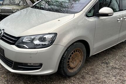 VW Sharan 208.321 km 8.499 &euro; München 81929