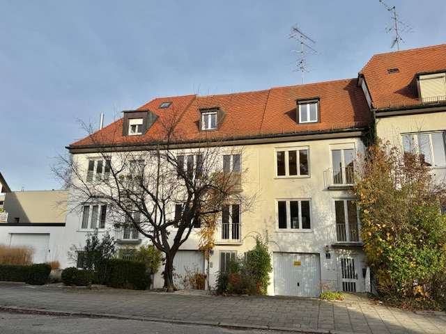 Haus zum Kaufen in München 1.985.000 € 153 m² 5.5 zimmer