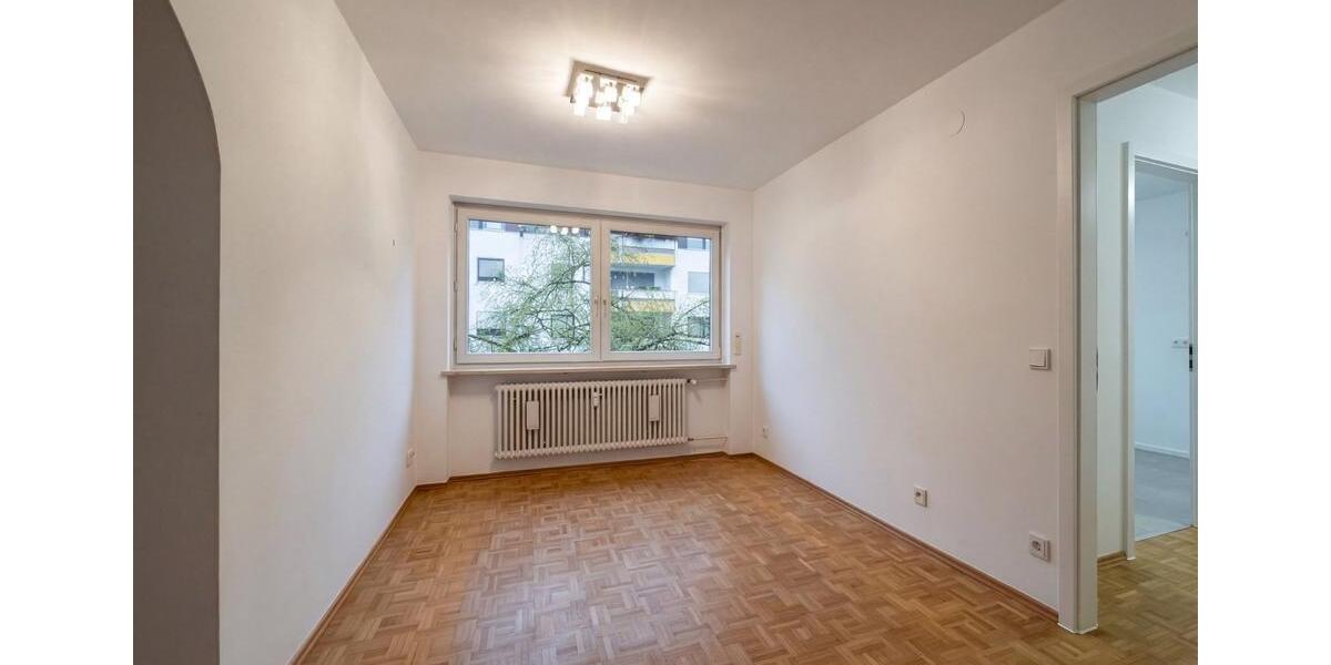 Etagenwohnung Grünwald - 3.5 Zimmer, 95 m&sup2;, 2.180&euro; | Angebot:25257450