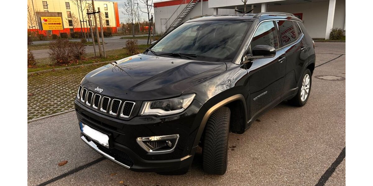Jeep Compass 41.000 km 15.999 &euro; München 81243