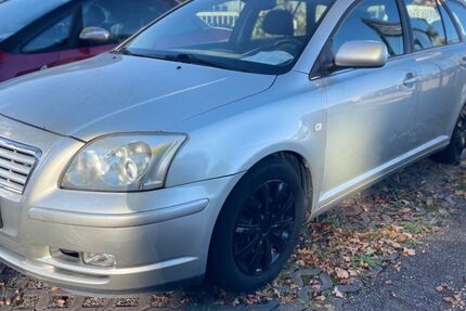 Toyota Avensis 230.000 km 3.000 &euro; Dachau (bei München) 85221