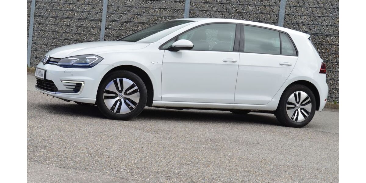 VW Golf 21.050 km 17.280 &euro; München 81243