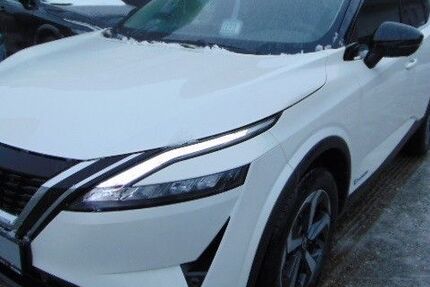 Nissan Qashqai 33.347 km 29.560 € München 81677