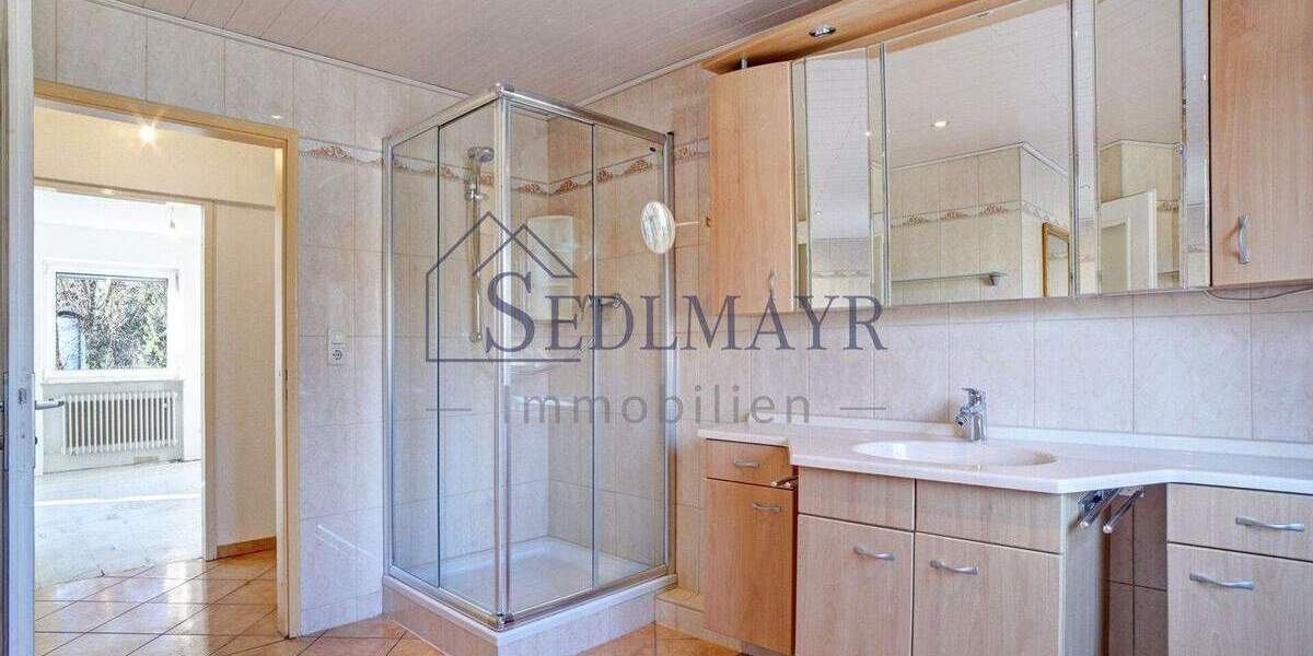 Reihenendhaus Gröbenzell - 3 Zimmer, 121 m&sup2;, 699.000&euro; | Angebot:25898247
