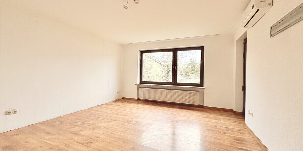 ***Attraktives 2-Familienhaus in ruhiger Lage – ideal für Familien oder Generationenwohnen*** - Zweifamilienhaus München Pasing-Obermenzing | Angebot:25853824