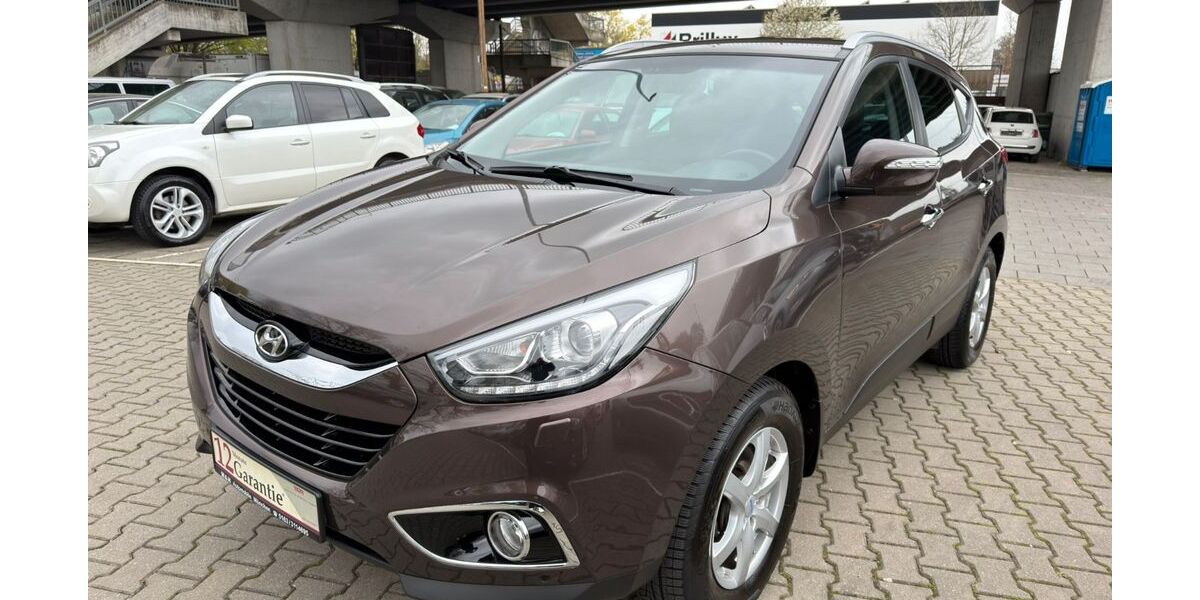 Hyundai ix35 103.897 km 9.500 &euro; München 81825