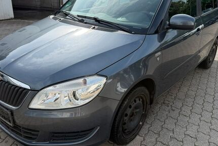 Skoda Fabia 332.495 km 1.490 &euro; München 81827