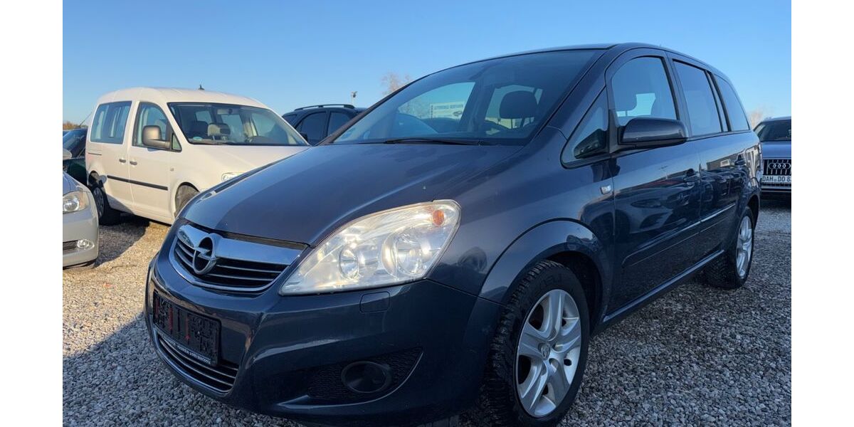 Opel Zafira 212.000 km 2.350 &euro; München 81829