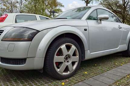 Audi TT 176.000 km 3.300 &euro; Garching b.München, St 85748