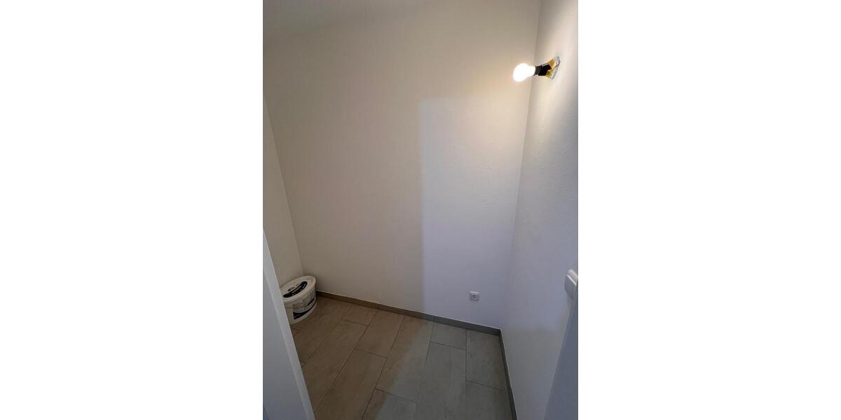 freie, renovierte, ruhige und elegante 2,5-Zimmer Whg.(Innenhof) 2.5 zimmer