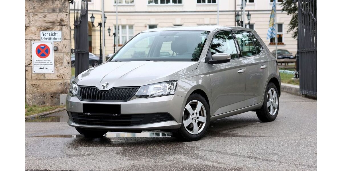Skoda Fabia 59.889 km 7.490 &euro; München 81369