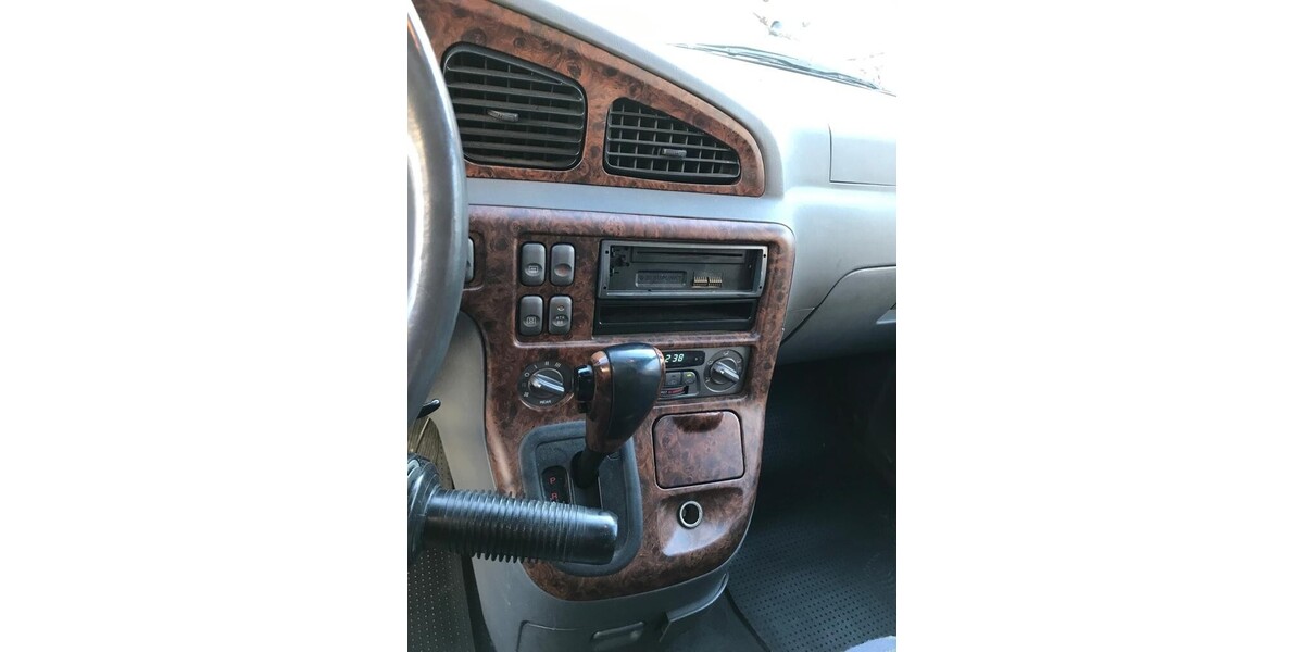 Kia Carnival II 58.000 km 6.500 &euro; München 80313